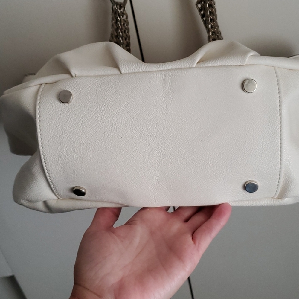 Purse - Picture 13 of 14